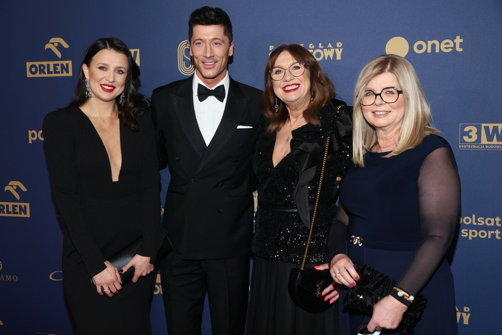 Robert Lewandowski z siostrą, mamą i teściową na Gali Mistrzów Sportu 2022