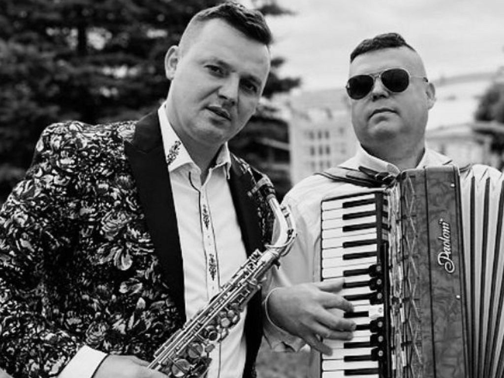 Nie żyje 44-letni gwiazdor disco polo. O tragedii poinformowali przyjaciele z zespołu
