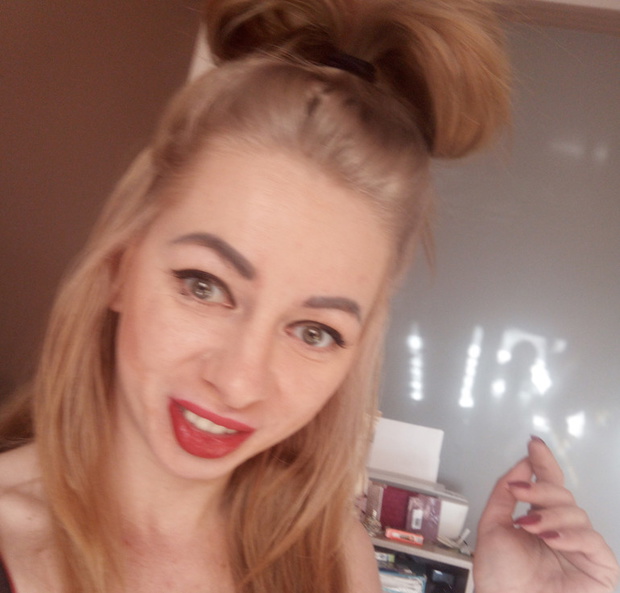 Jessica z Rolnik szuka żony w blond włosach