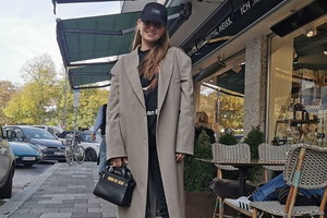 Anna Lewandowska w hitowym płaszczu