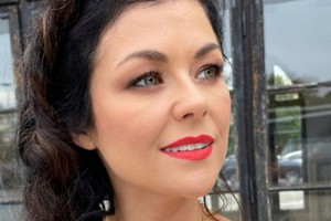 Katarzyna Cichopek w kozakach