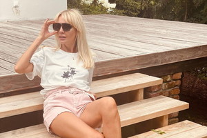 Agnieszka Woźniak Starak w modnych sandałach