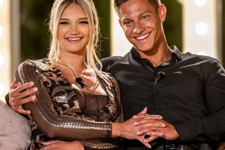 Caroline i Mateusz wygrali "Love Island 3"