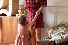 Anna Lewandowska w sukience w róze Affair za 690 zł