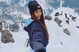 Nathalia z "Hotelu Paradise" na romantycznym zdjęciu z tajemniczym mężczyzną