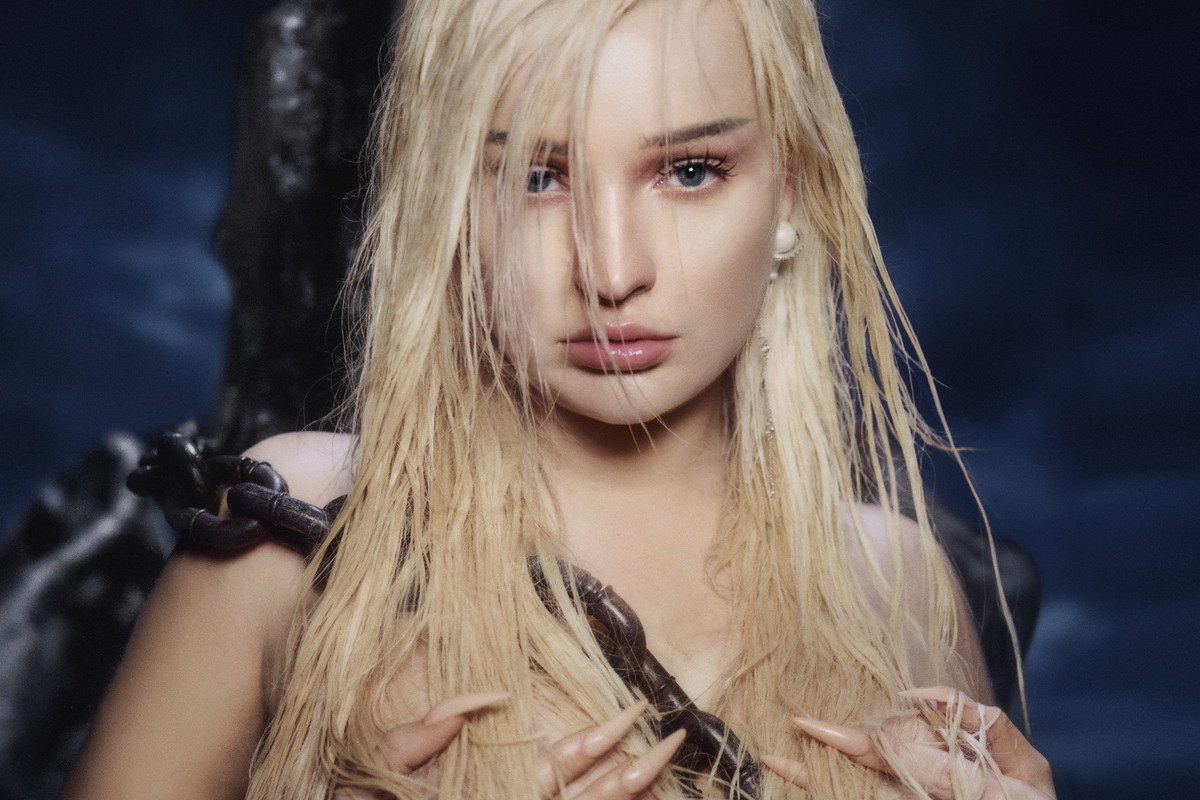 Kim Petras - Feed The Beast - Album Artwork