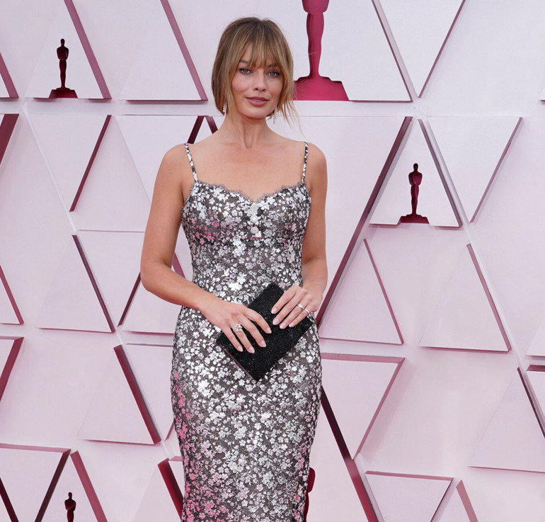 margot robbie oscary 2021