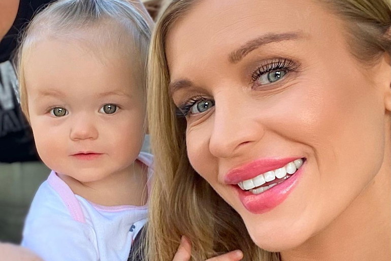 Joanna Krupa tak świętuje pierwsze urodziny córki: "Marzyłam o Tobie przez 41 lat"