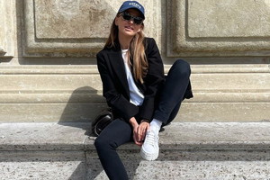 Anna Lewandowska w białych sneakersach Prada za 2500 zł