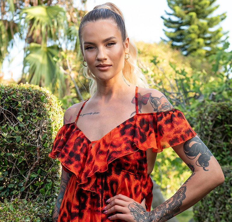 Karolina Gilon promuje "Love Island"