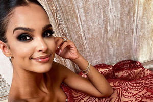 Klaudia El Dursi na planie "Hotelu Paradise"