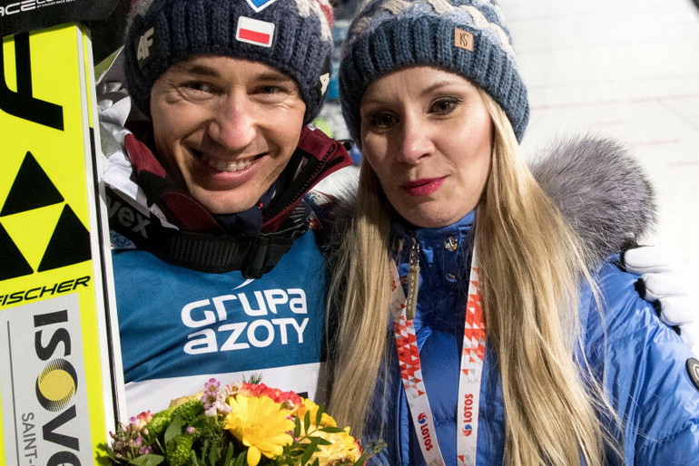 Kamil Stoch o Ewie i wygranej w TCS