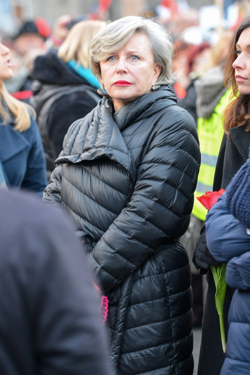Krystyna Janda na Międzynarodowym Strajku Kobiet