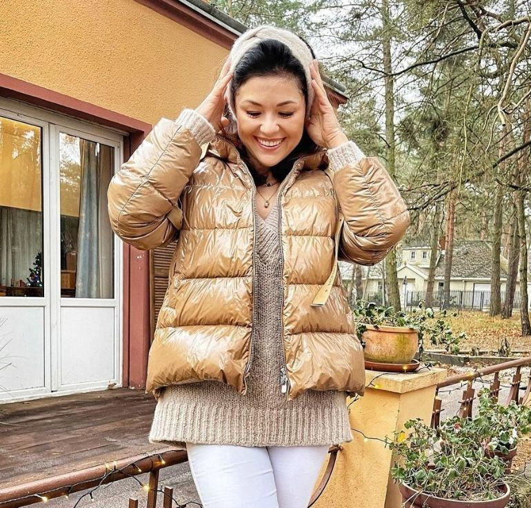 Katarzyna Cichopek w modnych śniegowcach