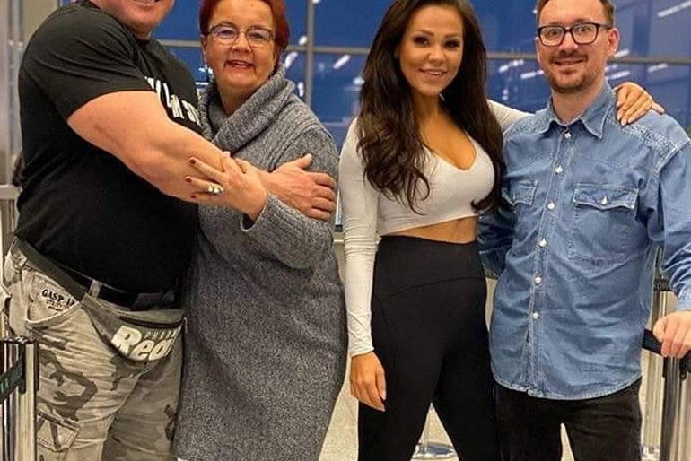 Krzysztof Radzikowski, Izabela Zeiske, Sylwia Bomba i Mariusz Kozak z "Gogglebox"