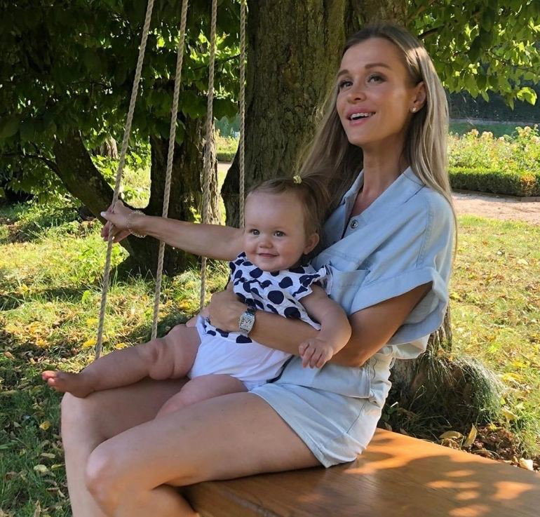 Joanna Krupa z córeczką