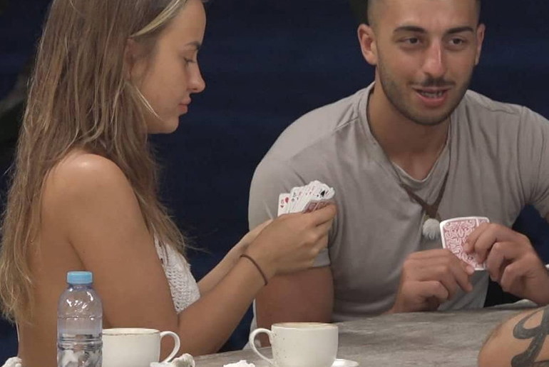 "Hotel Paradise 2": Artur odbije Julię Kamilowi