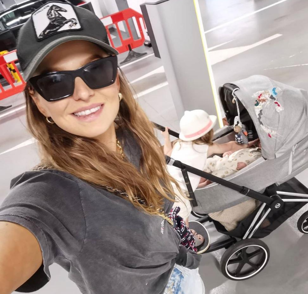 Anna Lewandowska z córkami