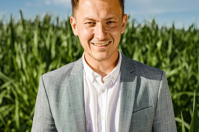 Rolnik szuka żony, Maciej
