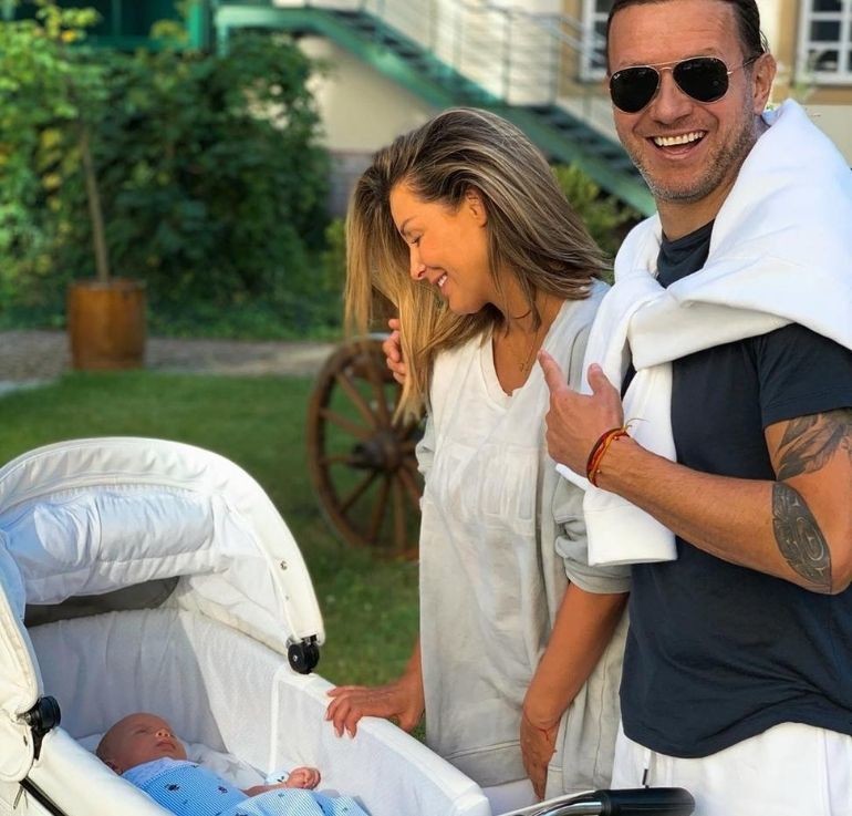 Małgorzata Rozenek i Radosław Majdan z Heniem