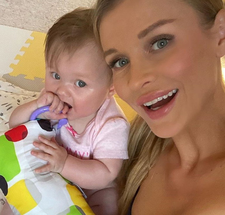 Joanna Krupa z córką
