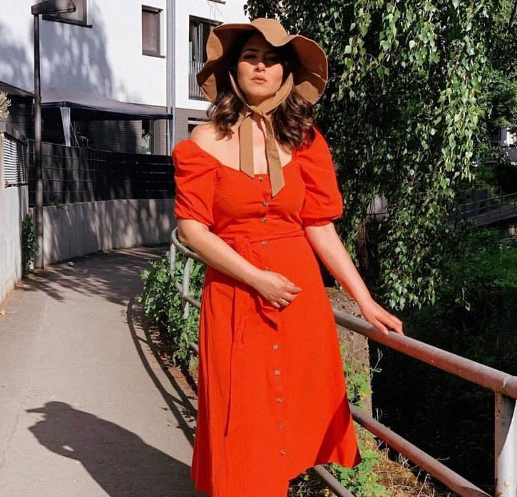 czerwona sukienka z H&M