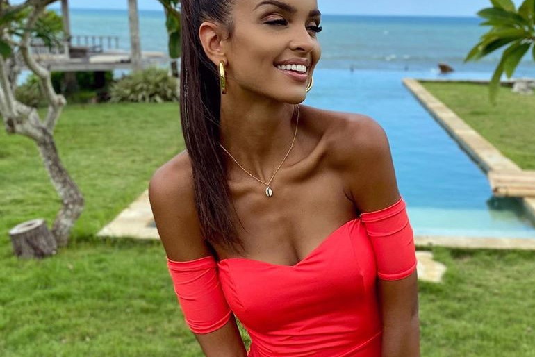 Klaudia El Dursi na Bali