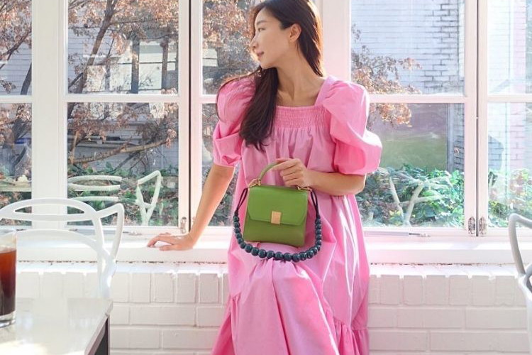 Różowa sukienka z bufkami z H&M- hit instagrama
