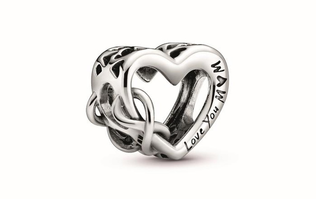 prezent-na-dzien-matki-od-pandora-540937-1X700-09f5eca