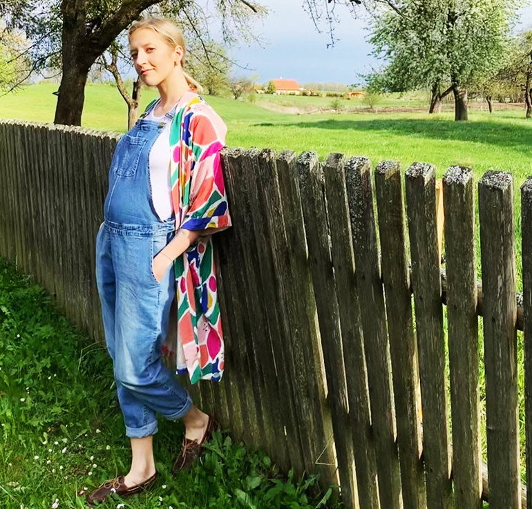 Lara Gessler w drugim trymestrze ciąży