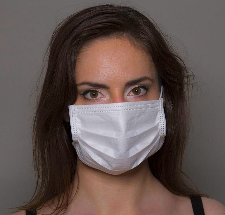Maseczki ochronne na twarz, koronawirus