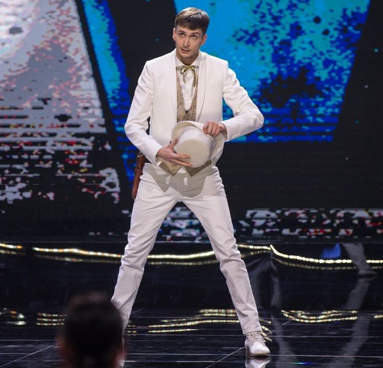 Mateusz Łapka w "Dance Dance Dance"