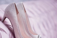 Najmodniejsze buty ślubne wiosna lato 2020