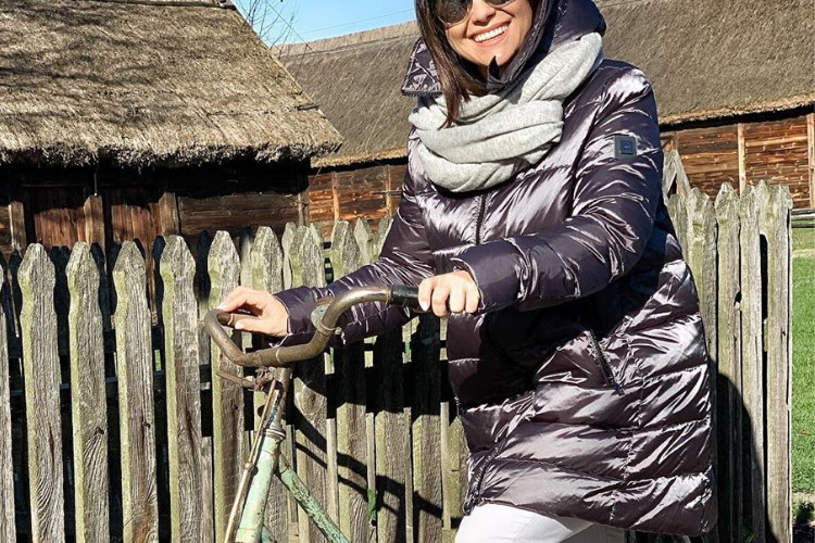 Kasia Cichopek w kurtce