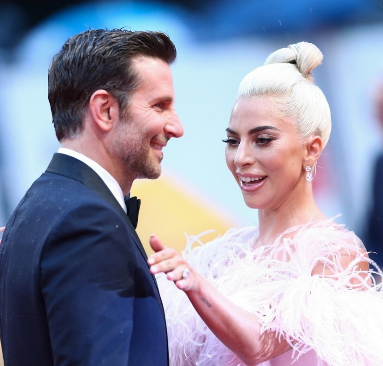 Lady Gaga i Bradley Cooper mają romans?