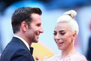 Lady Gaga i Bradley Cooper mają romans?