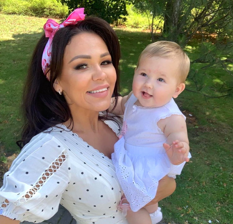 Sylwia Bomba z córką