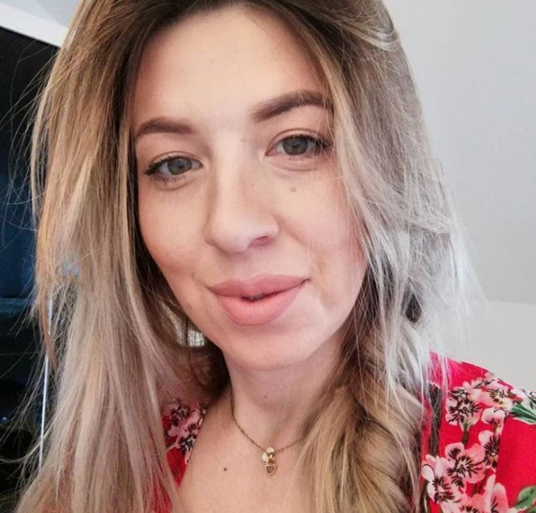 Małgosia Borysewicz z Rolnik szuka żony w czerwonej sukience