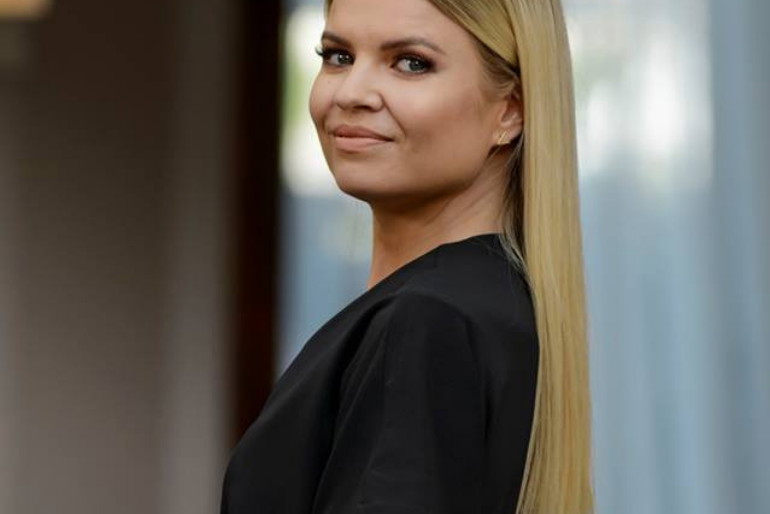 Marta Manowska na planie programu Rolnik szuka żony