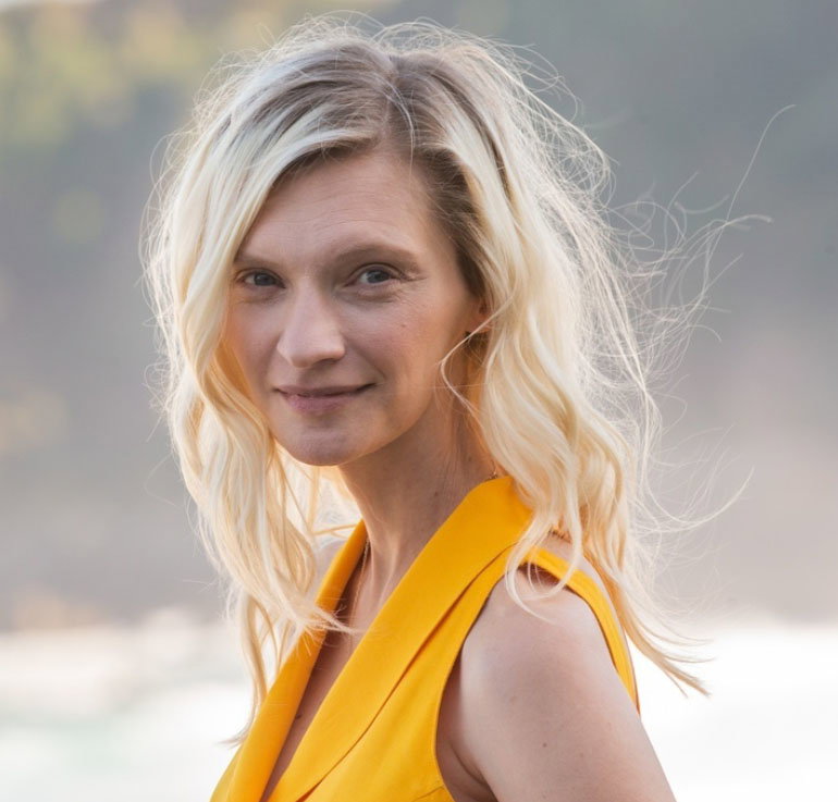 Agata Buzek