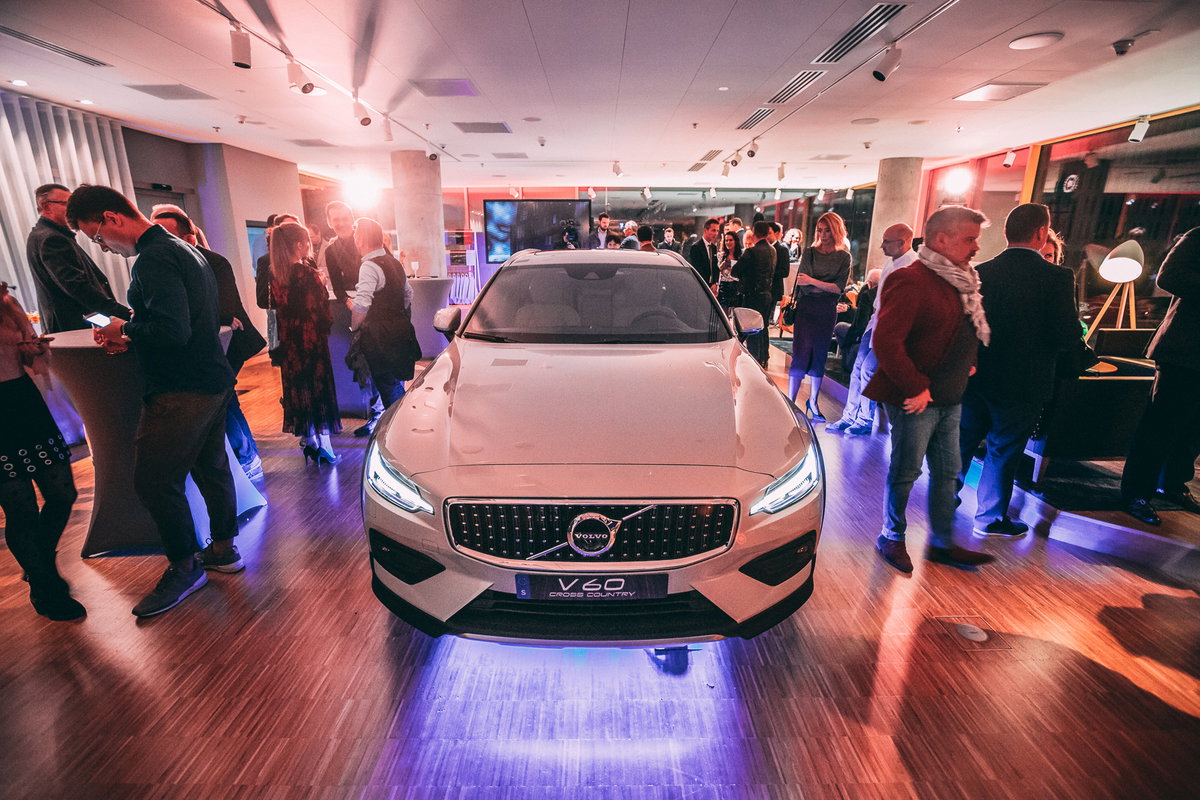 Volvo V60 CC