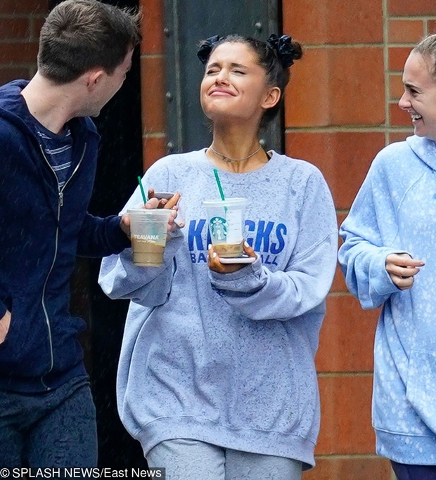 Ariana Grande w dresie
