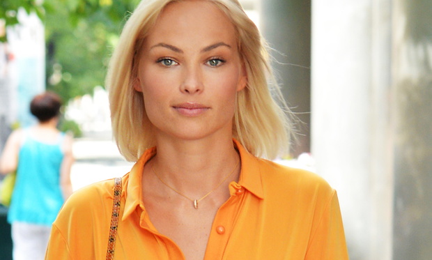 WERONIKA KSIAZKIEWICZ POMARANCZOWY