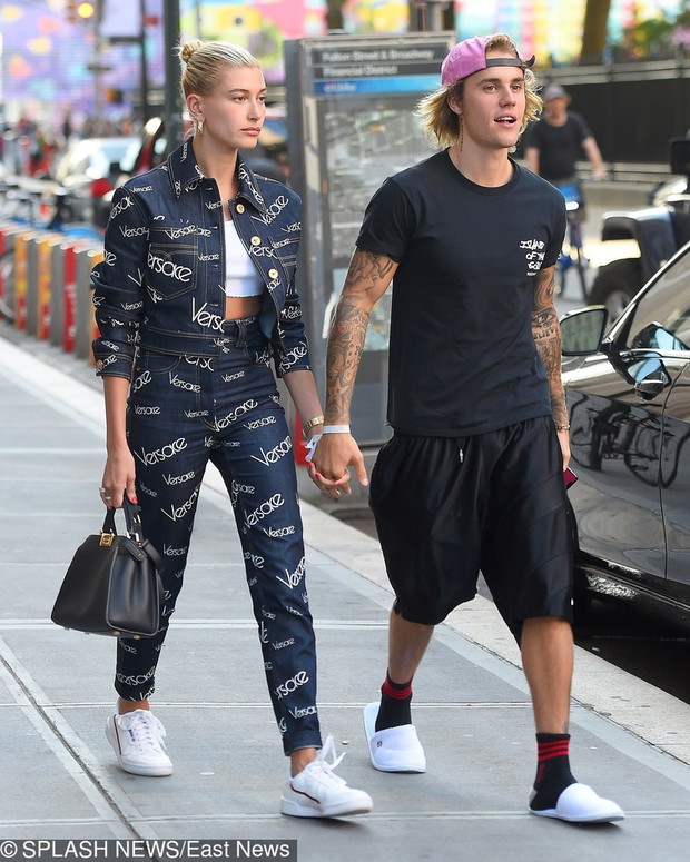 Justin Bieber i Hailey Baldwin trzymaj? si? za r?ce