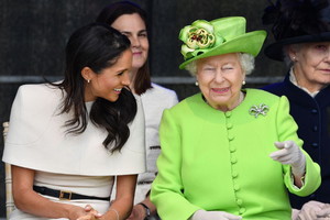 Meghan Markle, królowa Elżbieta II