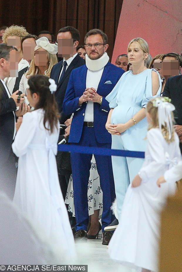 Cezary Pazura na komunii cůrki