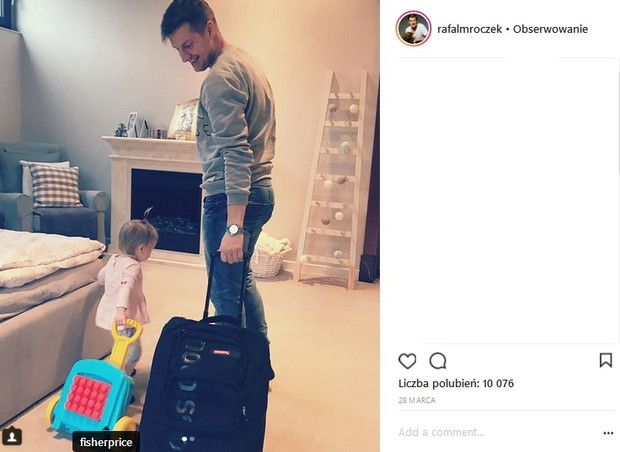 Rafał Mroczek z córeczką Zosią
