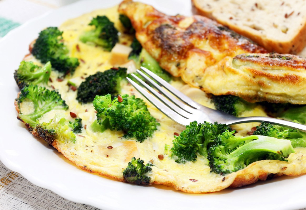 omlet-z-brokulami