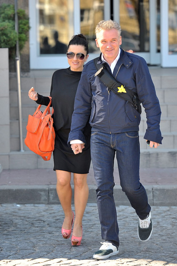 JAROSLAW KRET I BEATA TADLA W CZARNEJ SUKIENCE