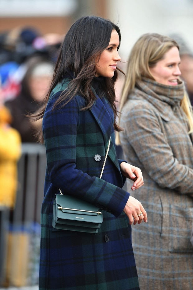 Ksi??? Harry i Meghan Markle w Edynburgu
